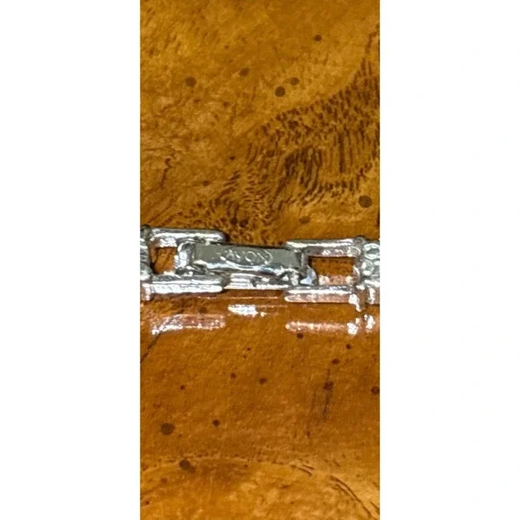 Vintage Avon Silver Tone Tennis Bracelet Garnet And Clear Rhinestone 8.5" - Picture 5 of 5